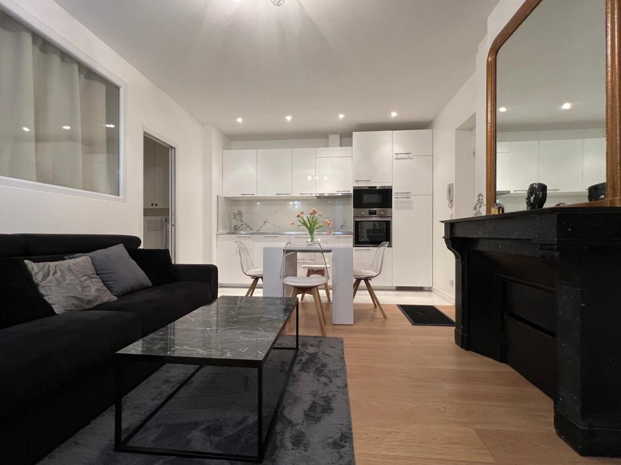 Luxury Appartment, Champs Elysees, Neuf ! Paris Eksteriør bilde