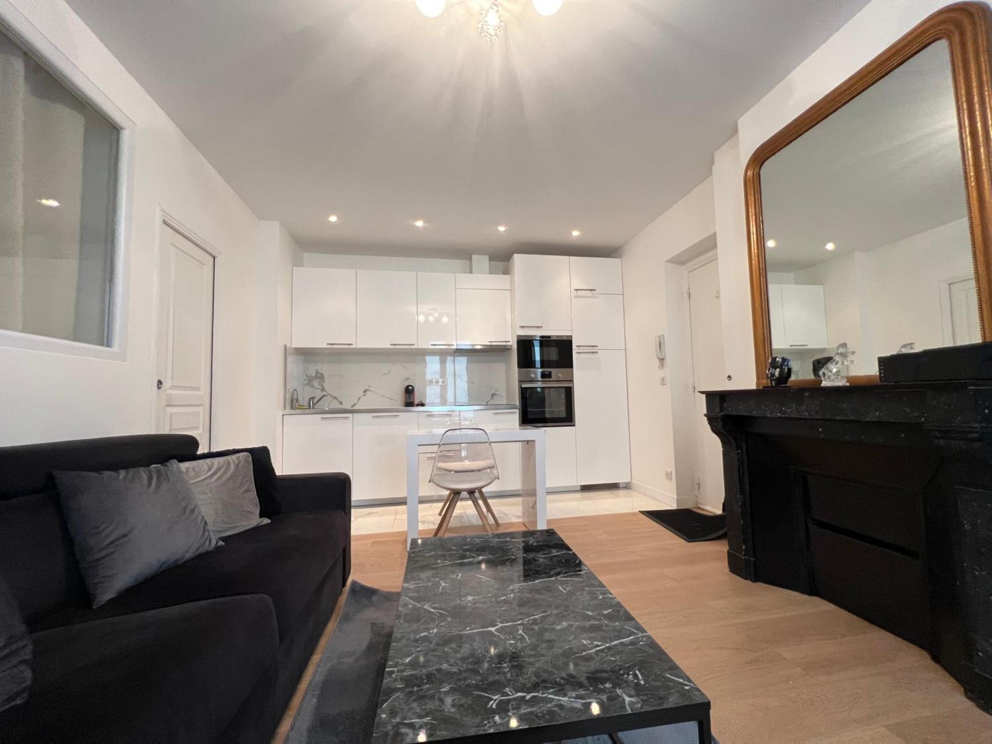 Luxury Appartment, Champs Elysees, Neuf ! Paris Eksteriør bilde